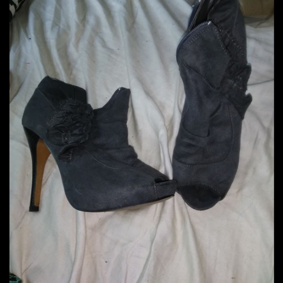 SHOES..!!!! - Picture 3 of 8